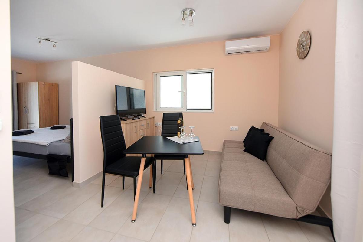 Apartament Happy Days Und Studio/penthouse Ialysos (Rhodes)