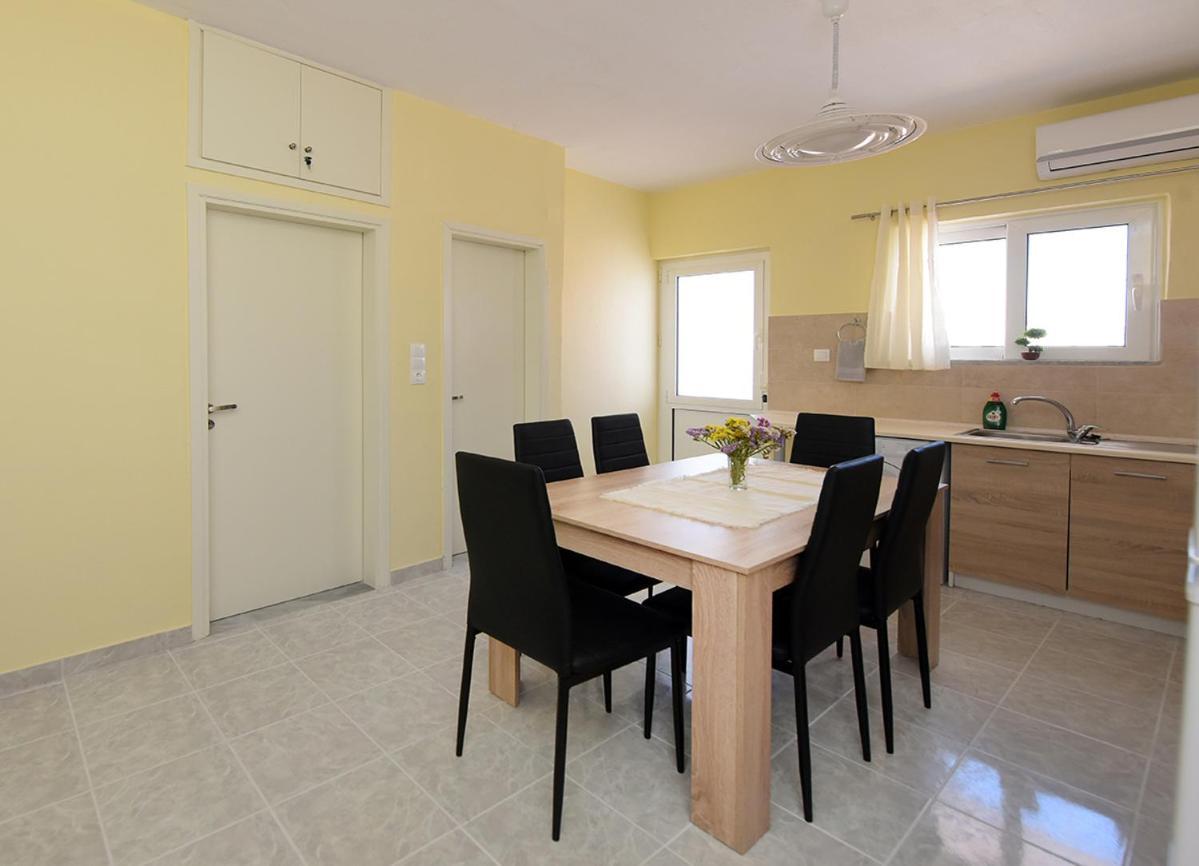 Happy Days Und Studio/penthouse Apartament Ialysos (Rhodes)