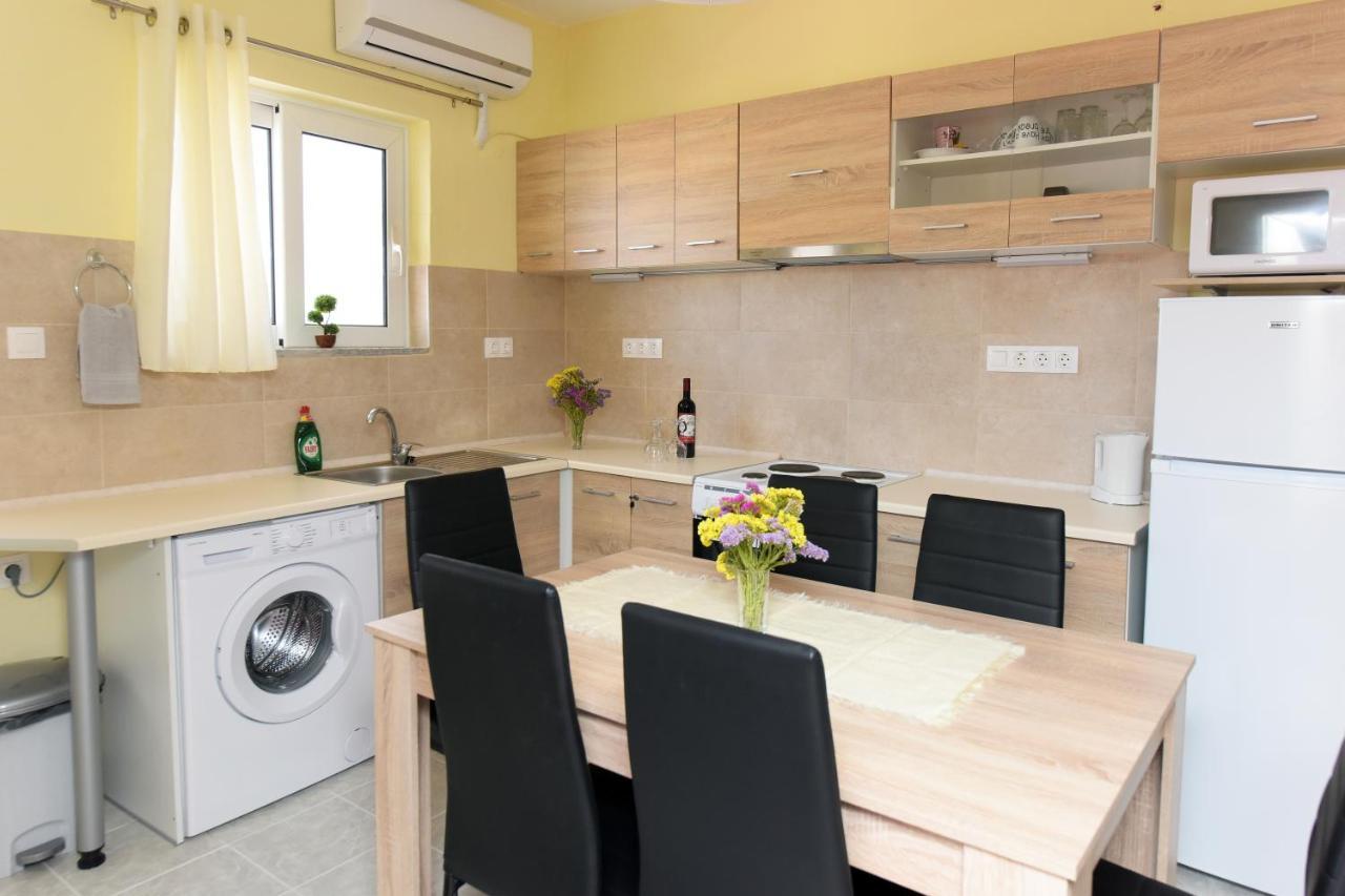 Happy Days Und Studio/penthouse Apartament Ialysos (Rhodes)