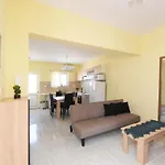 Happy Days Home Apartment Und Studio/Penthouse