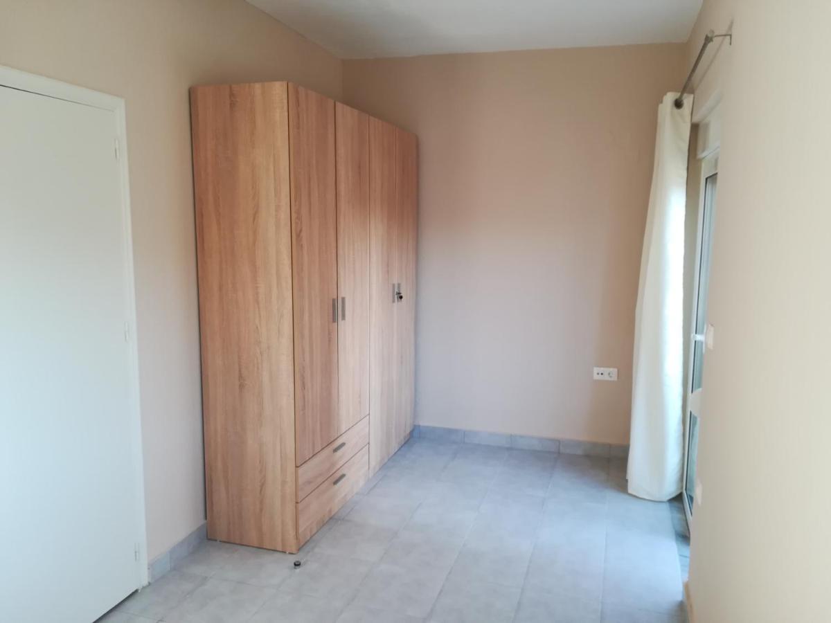Happy Days Und Studio/penthouse Ialysos (Rhodes)